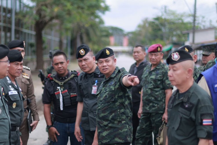 มทภ.4 ลงพื้นที่เกิดเหตุสุไหงโก-ลก สั่งยกระดับคุมเข้มป้องคนร้ายบึ้มซ้ำรอย