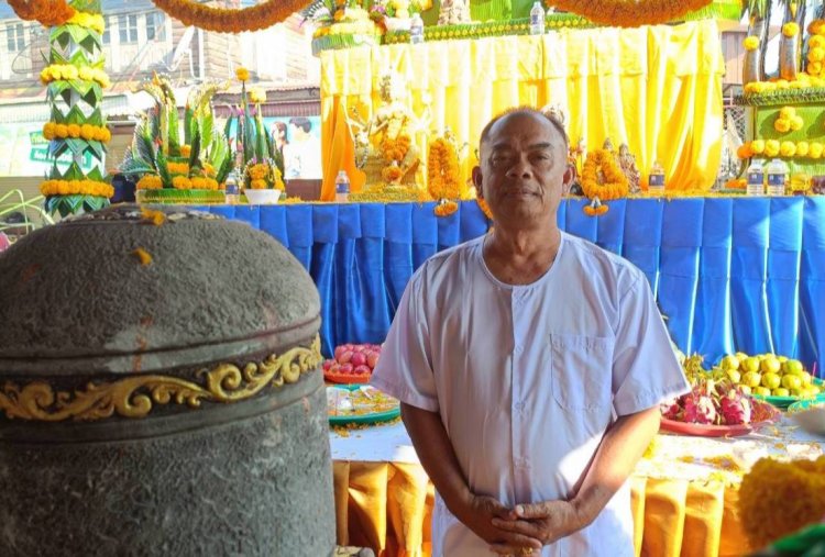 “ปู่ถาวร” จัดพิธีบวงสรวงรวมดินสถานที่ศักดิ์สิทธิ์สู่ลำน้ำโขง