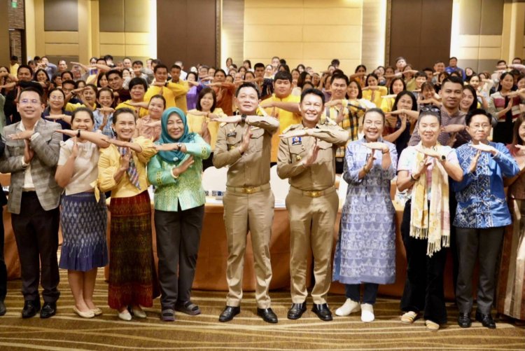 พช.เร่งเครื่อง ดัน "โอทอป" ผ่านอีคอมเมิร์ซ หนุนศก.ชุมชน