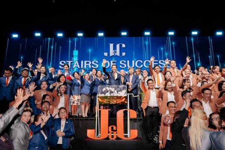 J&C ก้าวที่แกร่งฉลอง 23 ปี ปลุกพลังขับเคลื่อนอนาคต!! Data Driven to Digital & AI