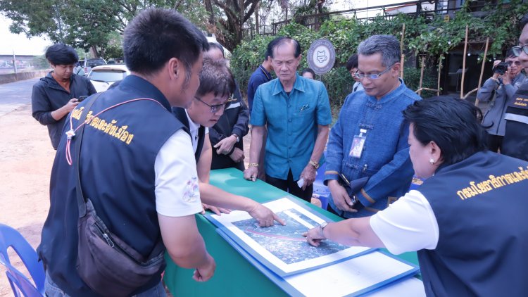 น่าน – สำรวจเส้นทางขุดลอกแม่น้ำน่าน ตามแนวทาง “ขุดลอกต่างตอบแทน” เตรียมยกเป็นโมเดลให้ท้องถิ่นปรับใช้