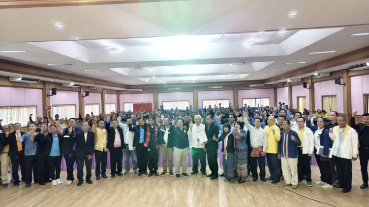 สภาเกษตรกรฯศรีสะเกษเปิดเวทีรับฟังความคิดเห็นปัญหาความต้องการของเกษตรกร