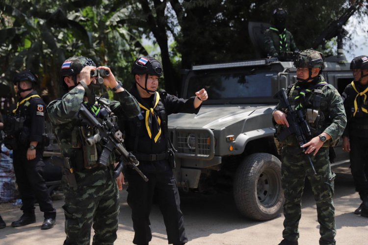 รบดุเดือดติดชายแดนตาก กะเหรี่ยง KNLA บุกโจมตีทหารเมียนมา ตอบโต้หลังถูกทิ้งบอมบ์ถล่ม
