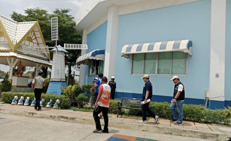 นายกเทศบาลตำบลแพรกษาประสานโยธาธิการและผังเมืองลงพื้นที่ตรวจสอบอาคาร-สถานที่สร้างความมั่นใจให้กับประชาชน