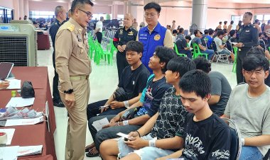 พิจิตรเกณฑ์ทหารหนุ่มเมืองชาละวันสมัครใจรับใช้ชาติคึกคัก 2วันแรก4 อำเภอสมัครแล้ว 56 คน