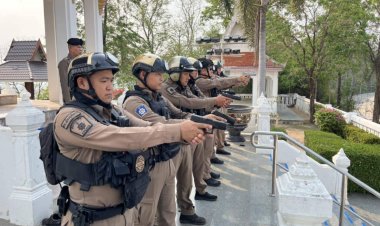 'พ.ต.ท.สมหวัง ปานคำ' สวป.สภ.เมืองอุทัยธานี ปล่อยแถวสายตรวจดูแลประชาชน