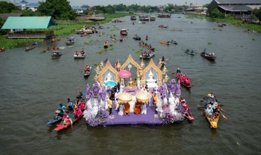 อลังการเหนือผืนแม่น้ำท่าจีนแห่หลวงพ่อวัดไร่ขิงเปิดงานประจำปี สุดยิ่งใหญ่
