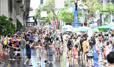 ปักหมุด  Check in 7 งานสงกรานต์ยิ่งใหญ่ทั่วกรุงเทพฯ