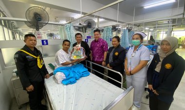 ศอ.บต.นำคณะเยี่ยมให้กำลังใจเหยื่อบึ้มกองร้อยทหารพรานที่ 4503 ระแงะ