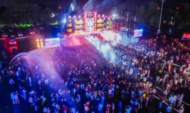 สุดปลื้ม! สงกรานต์สระแก้วเมืองอรัญฯแห่ร่วมงานทะลุเป้า-เงินสะพัดกว่า 22 ล้านบาท