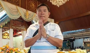 เสาร์ 19 เมษา  ทำพิธีมงคลดี ขอหมั้น ขอแต่ง ปลูกบ้านใหม่ ถอยรถป้ายแดง