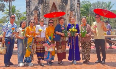 ข้ามฝั่งโขง กราบไหว้ขอพร  "พระธาตุอิงฮัง" คู่แฝดพระธาตุพนม