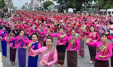 พลังศรัทธาแผ่นดิน ชาวชัยภูมิกว่า 20,000 คน หลอมดวงใจ รำถวายเจ้าพ่อพญาแล