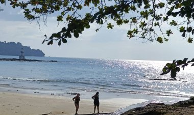 เที่ยวอันซีนพังงา แวะชมหาดทรายดำ พระอาทิตย์อัสดงตรงที่ “หาดนางทอง”