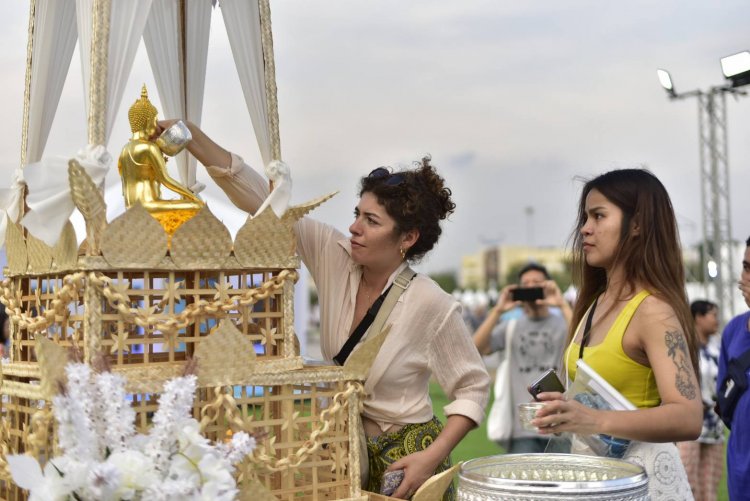 ททท. จัดใหญ่ "มหาสงกรานต์" สนามหลวง แห่คานิวัล ขบวนพาเรดจัดเต็ม