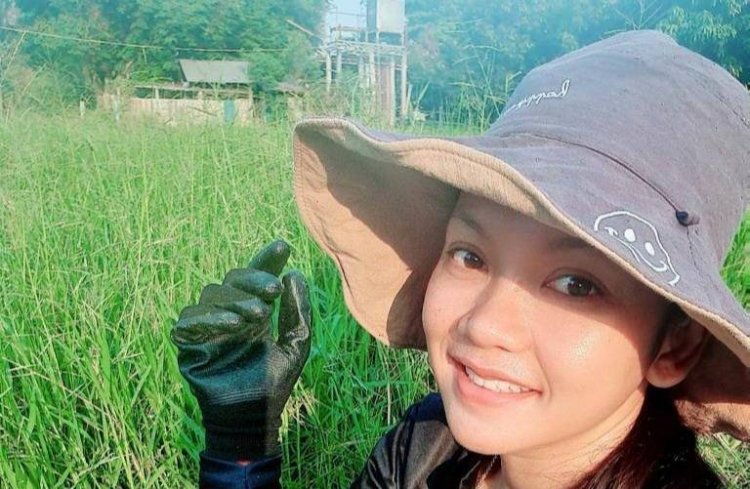 ต้นแบบเกษตรกรคนรุ่นใหม่ทิ้งอาชีพพยาบาล “ปลูกหญ้า” ขายฟันรายได้หลักแสนต่อเดือน