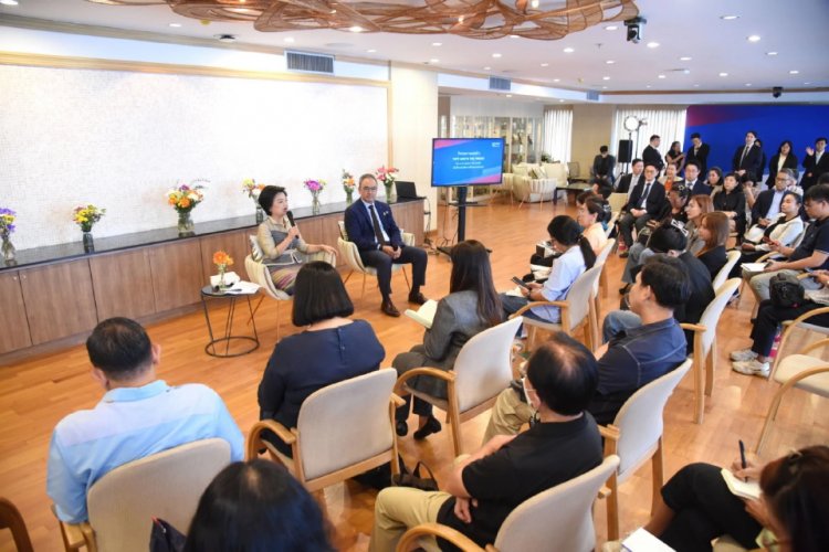 DITP โชว์ผลงานจัดกิจกรรมส่งออก 7 เดือน สร้างรายได้เข้าประเทศ 36,921 ล้าน
ผู้ประกอบการได้ประโยชน์ 42,409 ราย