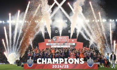 'บุรีรัมย์' ถล่ม 'หนองบัว' 7-0 ผงาดครองแชมป์ไทยลีก 4 ฤดูกาลติดทีมแรก