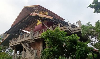 กบินบุรีอ่วม!พายุฤดูร้อน ลมกระโชกแรง พลัดหลังคาโดมล้มทับหลวงพ่อโสธรจำลองเศียรพระหัก