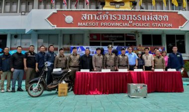 ผู้ช่วย ผบ.ตร. แถลงจับกุมคนร้ายปล้นร้านทอง 102 บาทในห้างดังแม่สอด