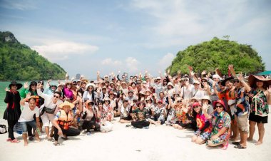 สมาชิก J&C สุดแฮปปี้ทัวร์กระบี่สุดหรรษา