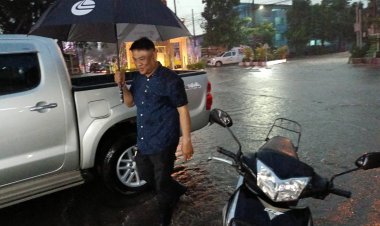 ชาวบ้านชื่นชม  “พี่เบิ้ม” ว่าที่นายกเทศมนตรีนครแม่สอด  ลงพื้นที่ทำงาน ทำ ทัน ที