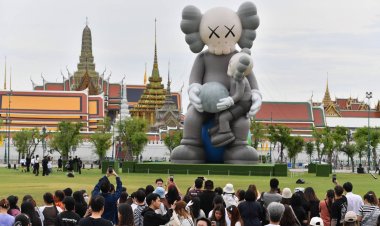 นทท.แห่ชม"ศิลปะร่วม"สมัยกลางแจ้ง ท้องสนามหลวง สุดยอดอีเว้นต์ระดับโลก