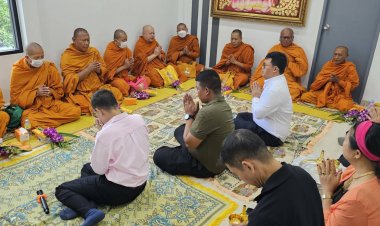 คณะผู้บริหารบ.รักษาความปลอดภัยศูนย์ไอ.พี-บ.สกายกรีน ทำบุญเลี้ยงพระเปิดออฟฟิศใหม่ถนนนวมินทร์