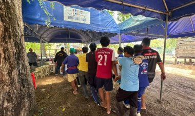 ญาติสุดเศร้า!ผญบ.ลมศักดิ์ถูกฟ้าผ่ากลางทุ่งนาเสียชีวิตแล้วที่รพ.ศรีสะเกษ