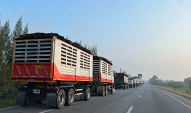 รถบรรทุกปาล์มติดคิวยาว 3 คืน 2 วันหน้ารง.อุตฯทำน้ำหนักหาย 700-800 กก.