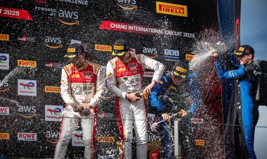 "จีที เวิลด์ เอเซีย" เปิดฉากเดือด "คู่หู่นักแข่งขันจีน"แซง คว้าชัยชนะเรซแรก ที่สนามช้างฯ