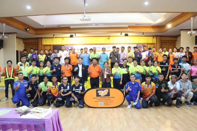 อบจ.ศรีสะเกษ อบรมขับขี่รถฉุกเฉินปลอดภัย เพิ่มมาตรการความปลอดภัยบนท้องถนน