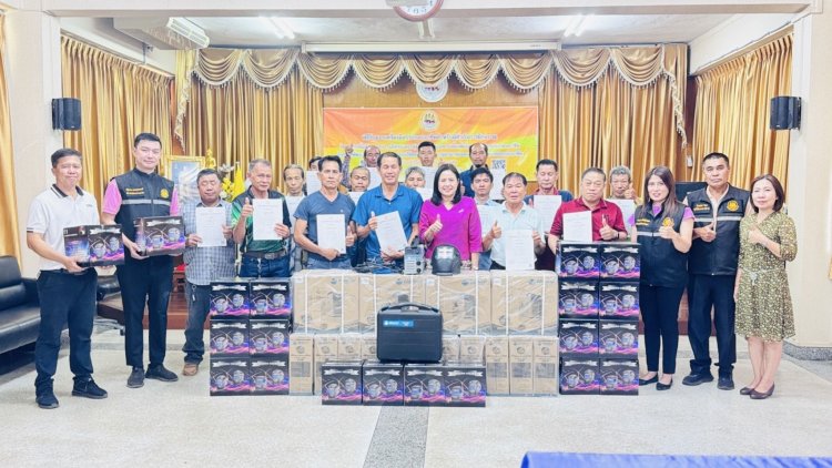 สำนักงานพัฒนาฝีมือแรงงานน่าน มอบเครื่องมือประกอบอาชีพและวุฒิบัตรแก่ผู้สำเร็จการฝึกอบรม สร้างโอกาสใหม่ให้แรงงานอิสระ