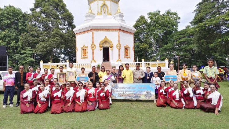 อบต.เดาใหญ่ จัดงานประเพณีบรรพชาหมู่คู่บั้งไฟ สืบสานวัฒนธรรมไทยให้คงอยู่