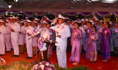 ผู้ว่าฯชลบุรีนำพสกนิกรถวายเครื่องราชสักการะและจุดเทียนถวายพระพรชัยมงคล