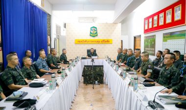 แม่ทัพภาคที่ 4 ตรวจเยี่ยมการปฏิบัติงาน กองบังคับการควบคุมสุริโยทัย จังหวัดนราธิวาส