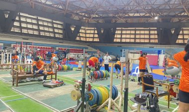 "จอมพลังไทย" ซ้อมเบา ก่อนลงชิงชนะเลิศเอเซียตะวันออกเฉียงใต้