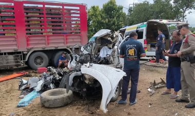 ดับสลด 3 ศพ กระบะพ่อลูก ชนประสานงารถบรรทุก 12 ล้อที่จันทบุรี