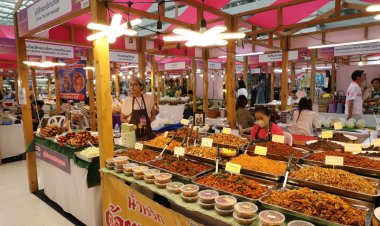 กว่า 100 ร้านอาหารออกบูธขายในงานเทศกาล “มหัศจรรย์อาหารเมืองปทุม”