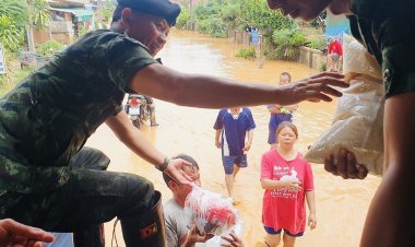 น้ำท่วมเชียงรายหลายพื้นที่เริ่มคลี่คลาย ขาดแคลนอาหาร