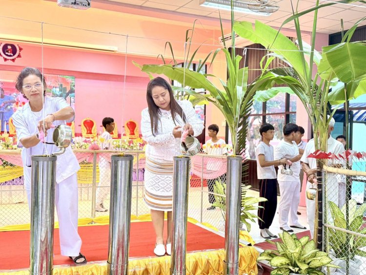 รร.เทศบาลวัดดอนแก้ว หล่อเทียนจำนำพรรษา สืบสานพระพุทธศาสนา