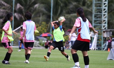 ค้นหาชบาแก้ว !!! 170 เยาวชนทั่วกรุง-ปริมณฑลร่วมทดสอบฝีเท้าคึกคัก