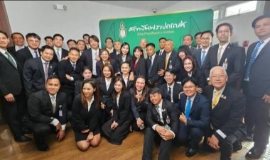 ร่วมแสดงความยินดีกับ "คุณปวีณ์พร"ที่ปรึกษากมธ.ศาสนาฯจบ "หลักสูตรวุฒิบัตรพัฒนาศักยภาพผู้ช่วยฯ"