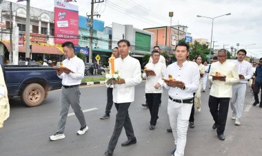 2 สส. ภท.ร่วมงานเทศบาลเมืองอำนาจเจริญจัดประเพณี แห่เทียนเข้าพรรษา ประจำปี 2568