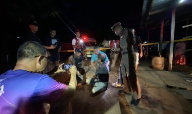 เมาชวนทะเลาะ!พี่ชายคว้าจอบกระหน่ำตีน้องชายดับสยองหน้าบ้าน