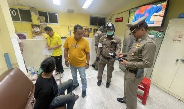 ตร.โชคชัย รวบหนุ่มซิ่ง จยย. ค้ายาอี 59 เม็ด คาสี่แยกวังทองหลาง สารภาพเสพด้วย