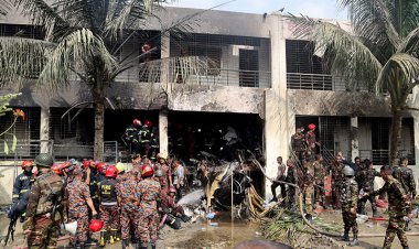 เครื่องบินรบบังกลาเทศตกใส่โรงเรียนดับพุ่ง 27 ราย บาดเจ็บนับร้อย