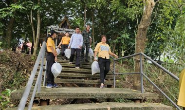 ชาวปราจีนฯรวมใจปล่อยปลา 68 ล้านตัวพร้อมจุดโคมเทียนถวายเป็นพระราชกุศล