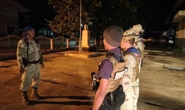 อส.ระดมพลเข้าเวร ออกลาดตระเวณดูแลหมู่บ้านชายแดนอำเภอขุนหาญเข้มข้น 24 ชม.