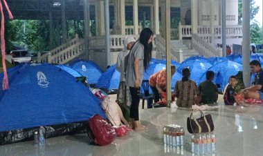 ผู้อพยพจากสระแก้วหนีภัยสู้รบเฮ!กลับบ้านวันนี้ ขอบคุณทุกธารน้ำใจ